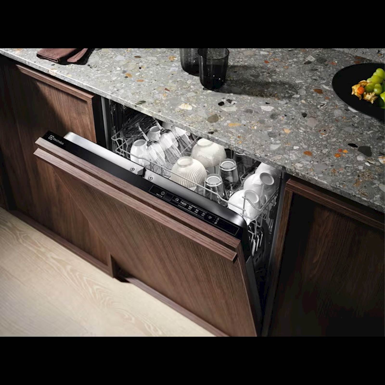 Ugradbena perilica posuđa Electrolux EEA17200L