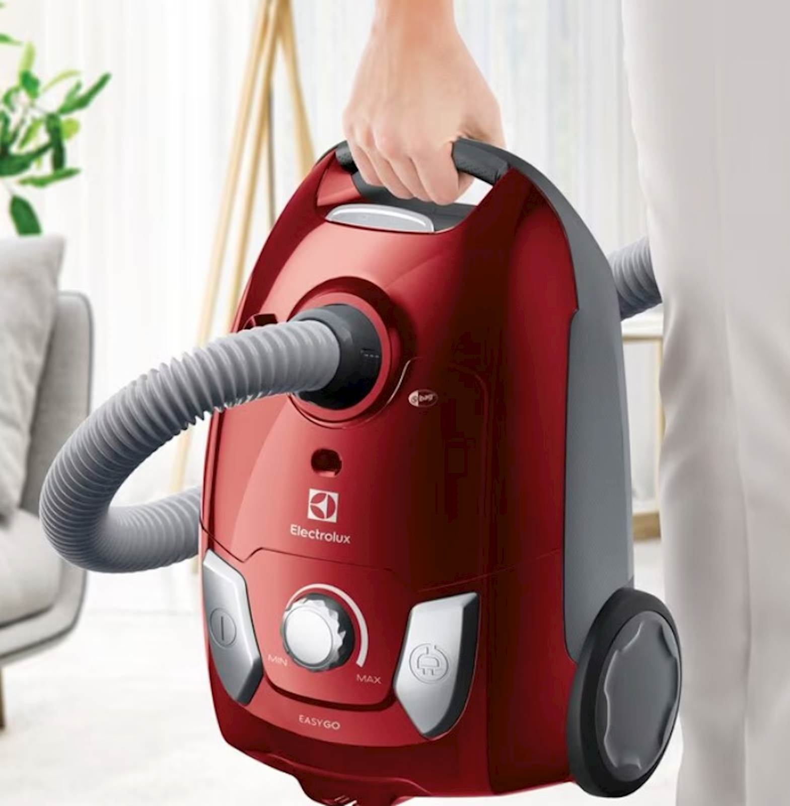 Usisivač Electrolux EEG43WR na vrećice