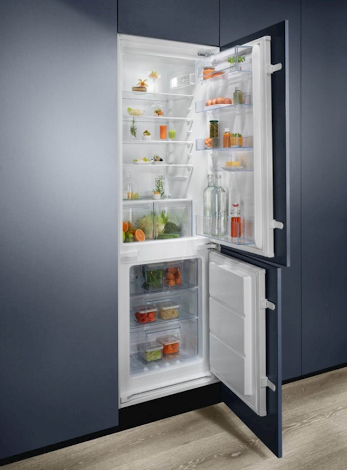 Frižider Electrolux sa zamrzivačem ENT6NE18S