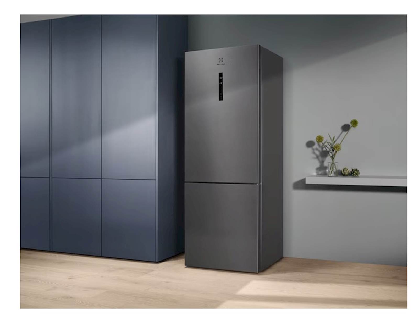 Hladnjak Electrolux 600  LNT6ME46X3