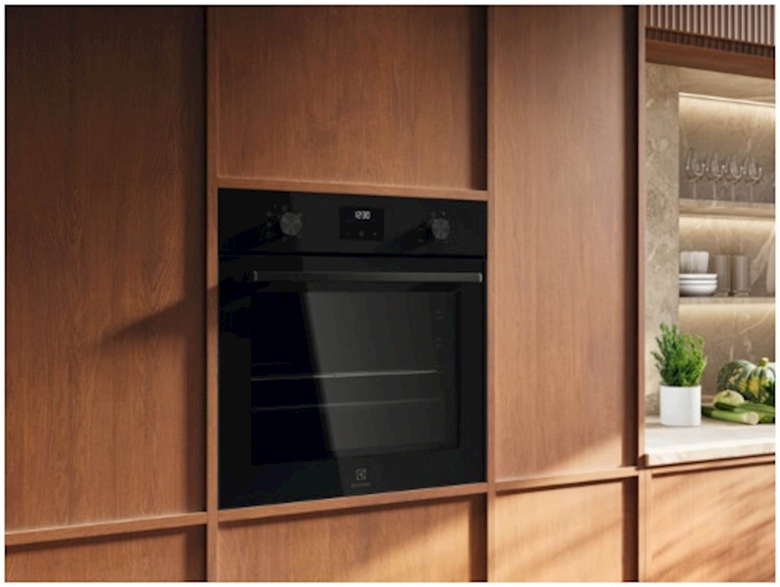 Ugradbena pećnica Electrolux LOF3H10K