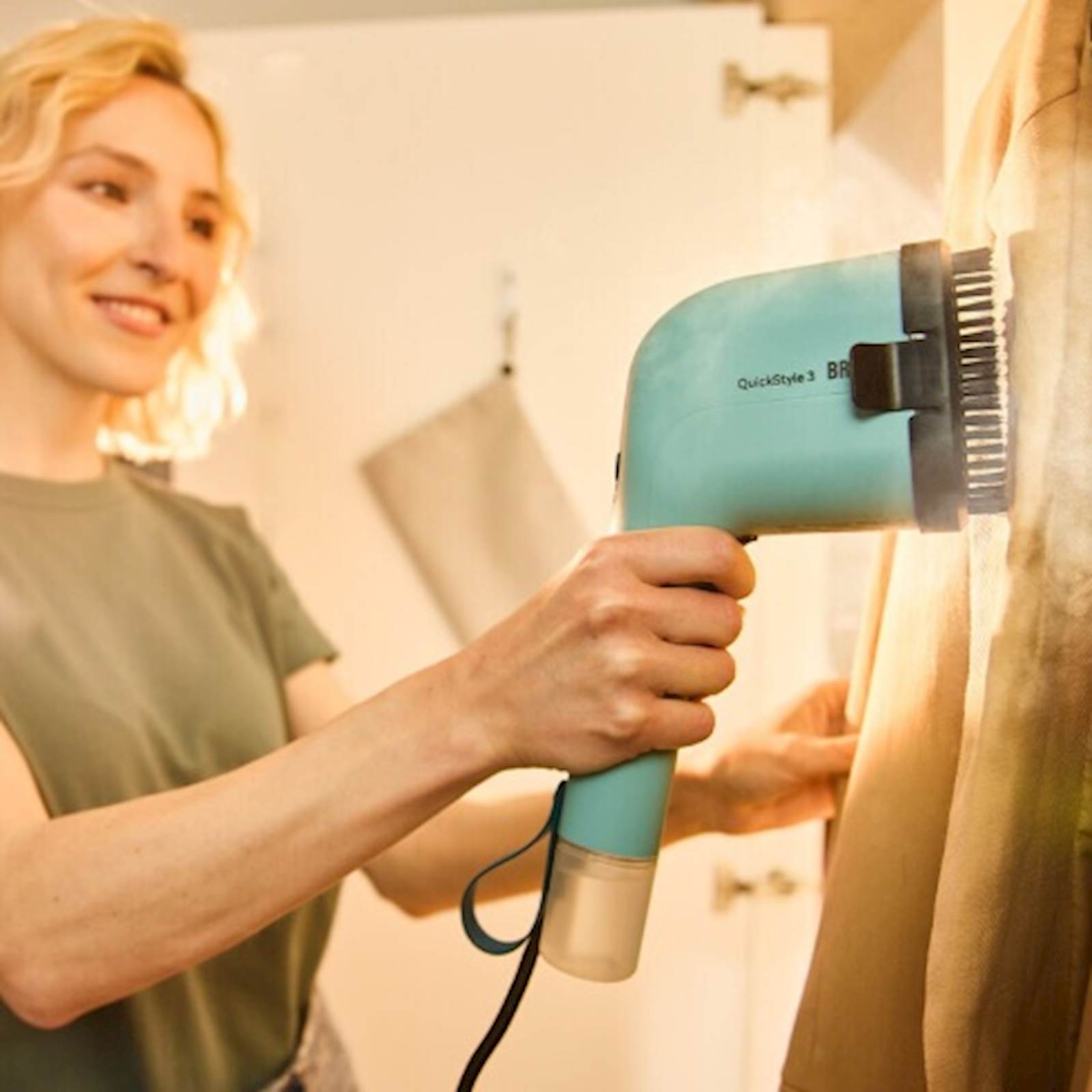 Parna pegla BRAUN GS3013GR zelena