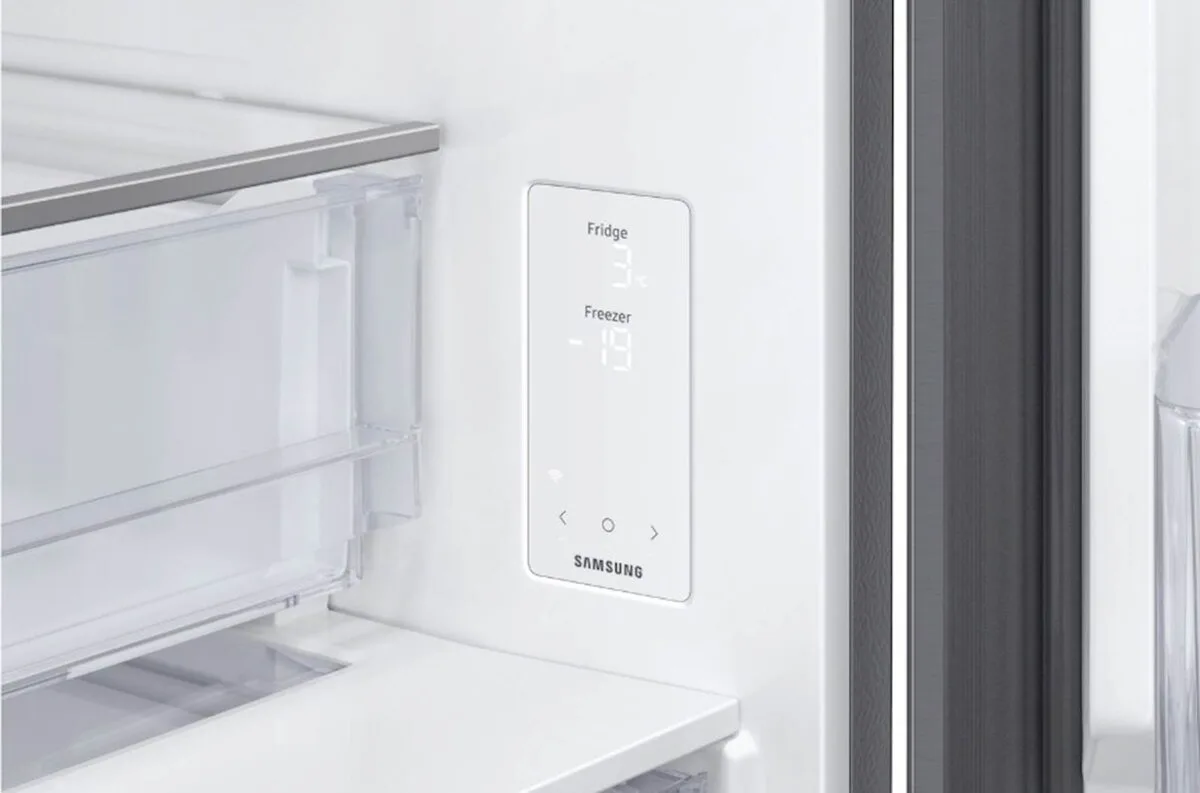 Frižider SAMSUNG sa zamrzivačem RB53DG703ES9EO