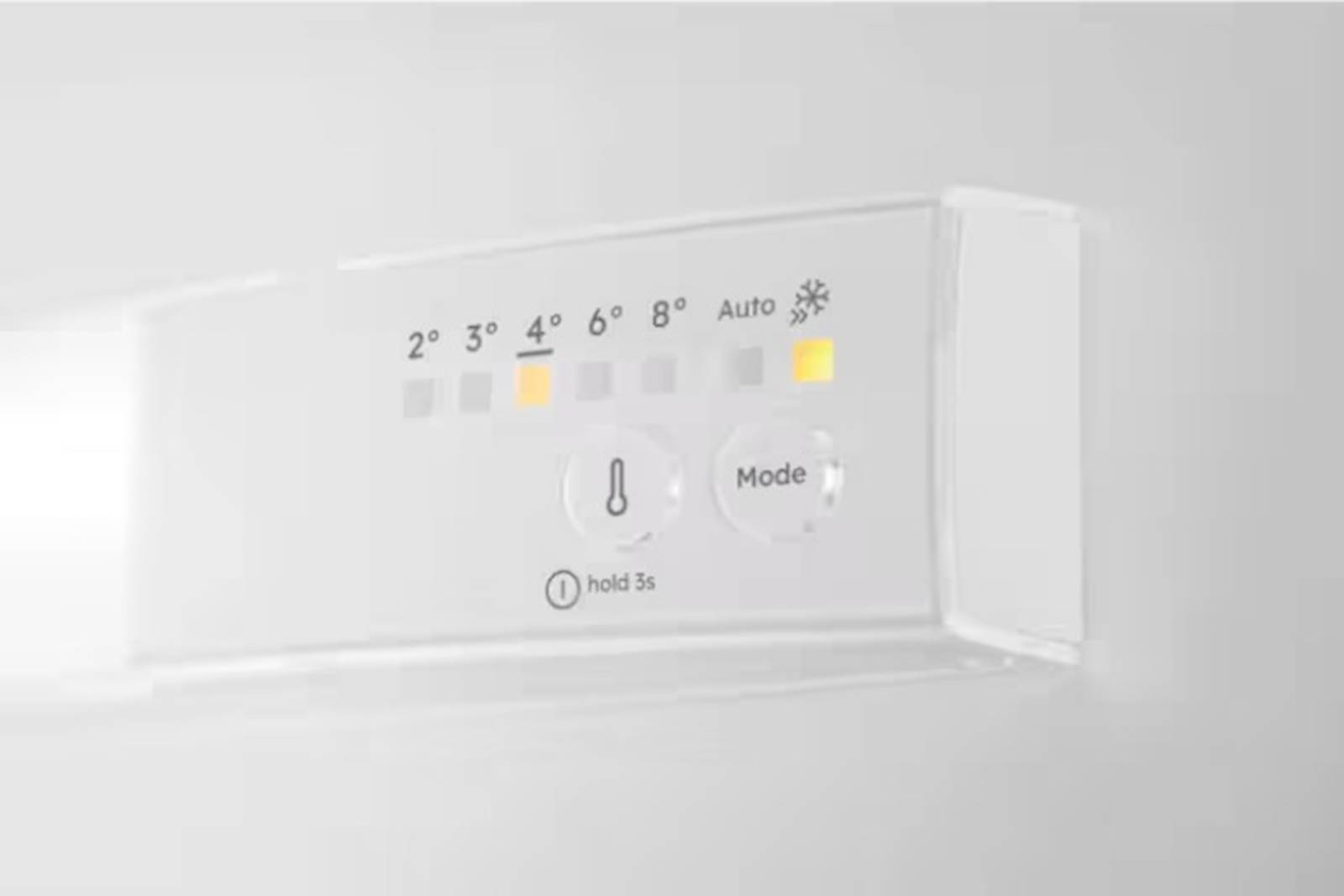 Frižider ELECTROLUX LNA7NE18S