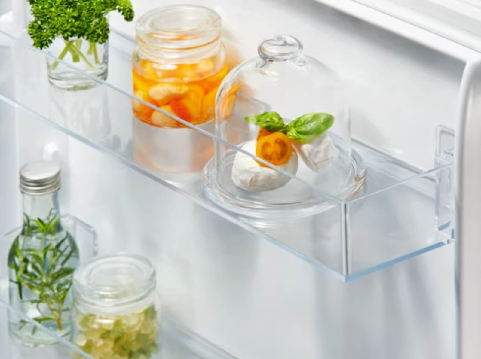 Frižider ELECTROLUXL NA6LE18S
