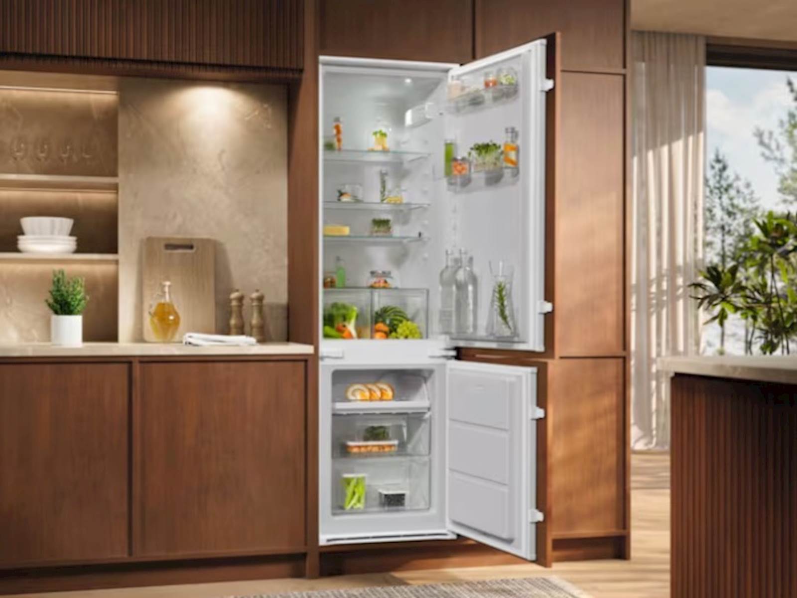 Frižider ELECTROLUXL NA6LE18S